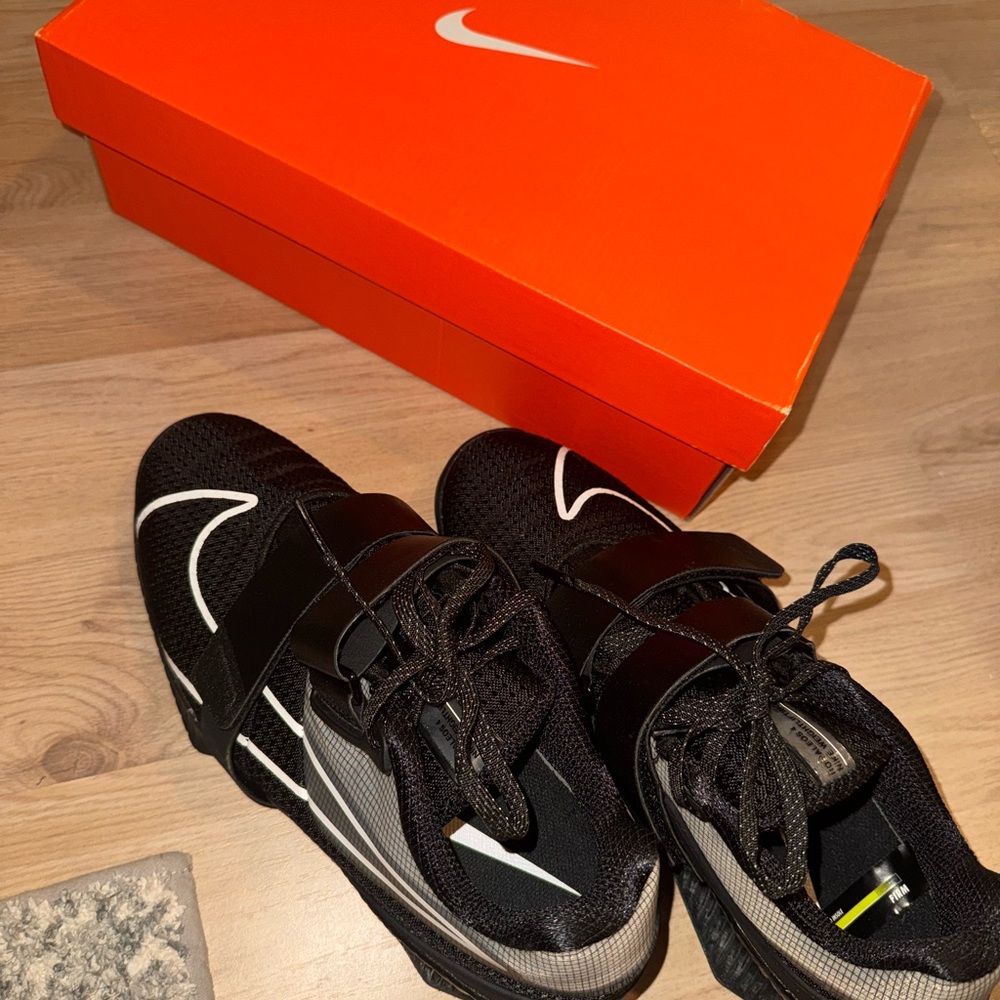 Nike Black and White Romaleos Lifting Sneakers